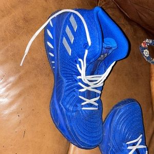 Tennis Shoes